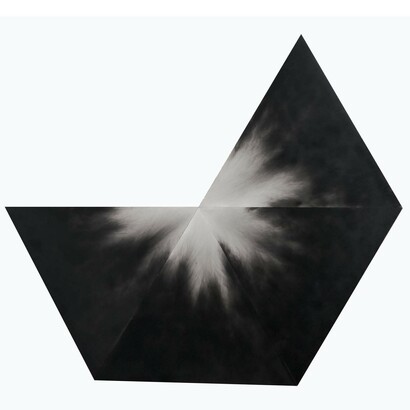 Alessandro Cannistrà, Tempo del silenzio (oggetto di pensiero), 2015, fumo su legno, misure variabili, 200 x 180 cm circa
