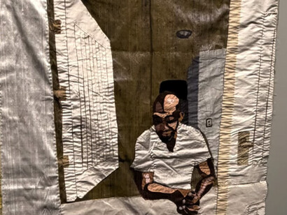 Billie Zangewa, nació en 1973 en Blantyre, Malaui. Artista malauí que cose a mano telas de seda para crear tapices de collage. Actualmente vive en Johannesburgo, África del Sur