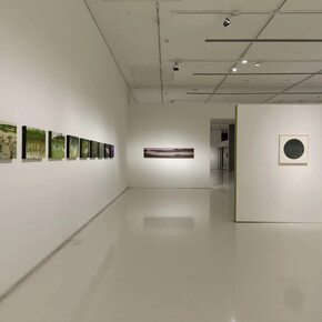 Santanu Debnath, Morphology of water, exhibition view. Courtesy of Emami Art