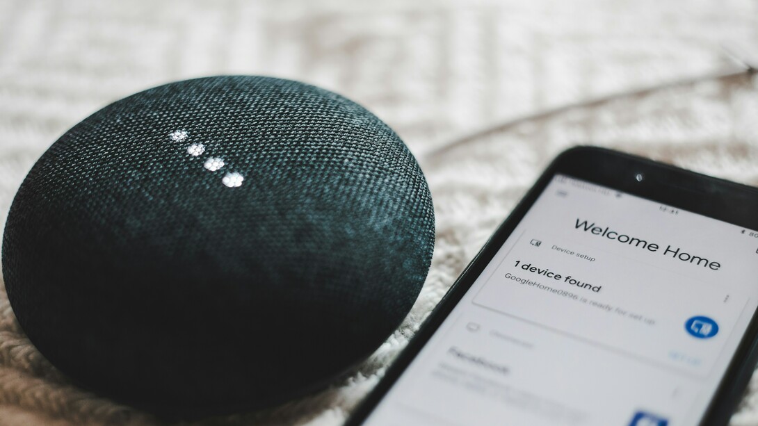 Para Janis, que lida com um grande volume de contatos diariamente, a tecnologia é uma aliada essencial, mas não definitiva. “A personalização da IA melhora muito a experiência, porque torna o atendimento mais rápido e assertivo. Mas ainda falta o toque humano, que é essencial para criar vínculo e transmitir empatia. O ideal é equilibrar os dois”
