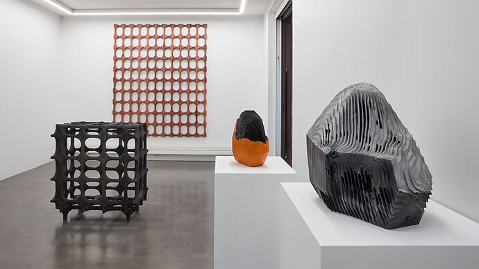 Aron Demetz, Short stories, exhibition view. Courtesy of Galleria Anna Marra