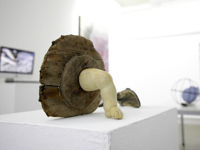 Objeto rueda con pie