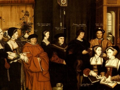 Tomás Moro (en el centro en este boceto de un retrato familiar de Tomás Moro realizado por Hans Holbein el Joven en 1527) fue un destacado humanista