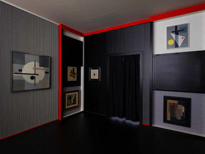 Ricostruzione del Kabinett der Abstrakten di El Lissitzky
