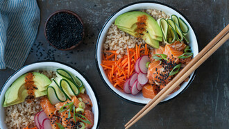 Un 'poke' de salmón