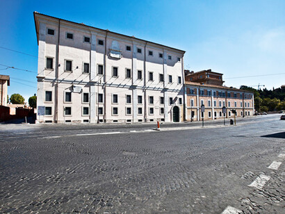 Prospetto su piazza di Porta Portese con il Carcere delle Donne (foto Omar Kheiraoui)