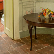 Room with a comfortable place. Courtesy of Puccini Museum