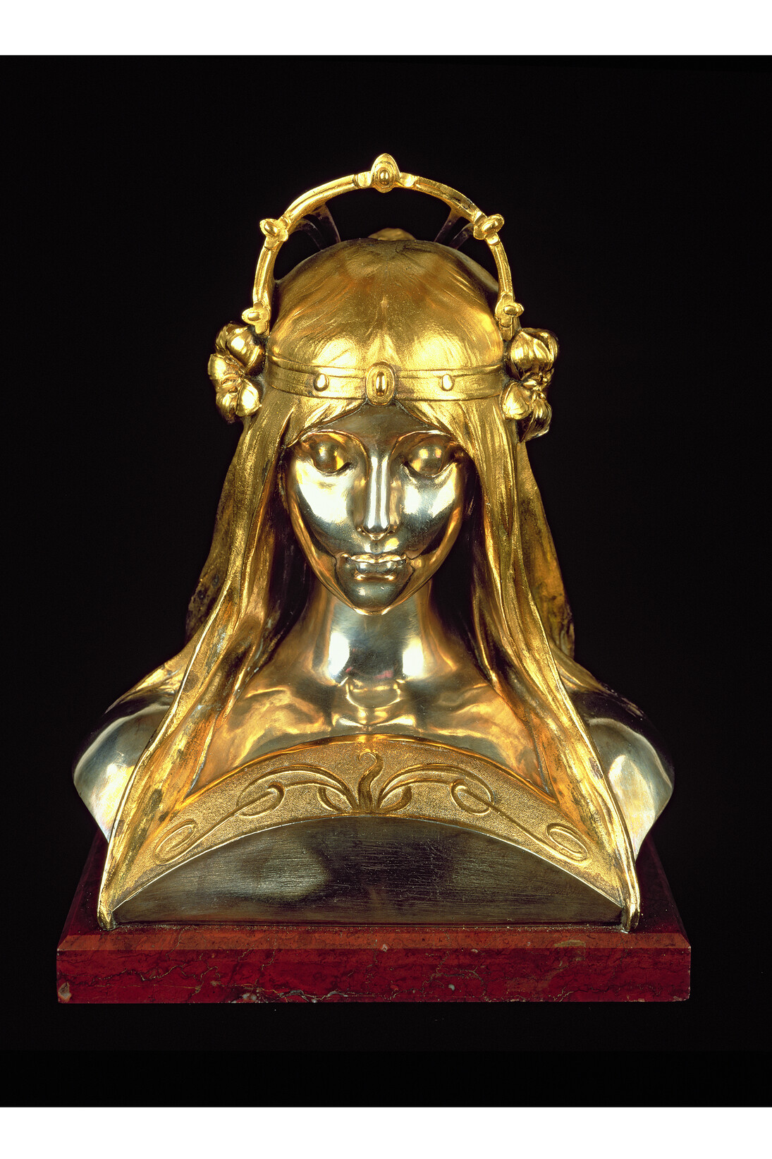 Alphonse Mucha, Head of a Girl, statue for the stand of the Houbigant Perfumery at the Paris Exhibition, 1900, Gold, enamel, fresh water pearls, mother of pearl and semi-precious stones © Mucha Trust 2015