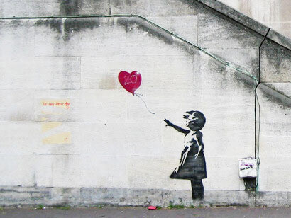 Banksy ha comprato un'ex nave della dogana francese
