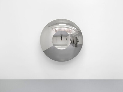 Anish Kapoor, exhibition view. Courtesy of Kamel Mennour Gallery