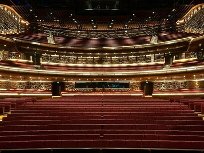 Patio de butacas de la Ópera de Dubai