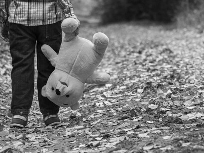 Uno dei messaggi impliciti del periodo di isolamento che abbiamo vissuto è stato: “Voi fate i bravi e ubbidite alle regole; al resto ci pensiamo noi”