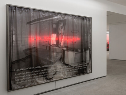 Filipe Marques, "Feel it, no fear. The flesh is yields and is num", vista da exposição na Galeria Fernando Santos, 2017. Fotografia de Rui Apolinário e Ana Maria Pinto