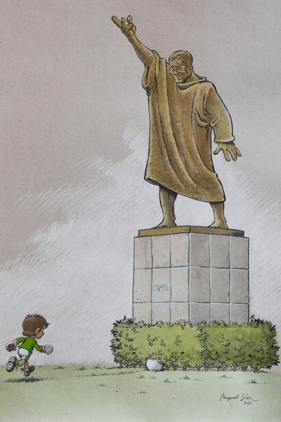 Miguel Díaz Vizoso, First contact, child, football and statue. Avec la courtoisie de MILL, Musée Ianchelevici La Louvière