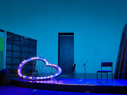 Verführung. Courtesy of the Deutsches Theater