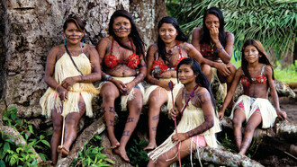 Mujeres guerreras de la tribu Munduruku en la Amazonía