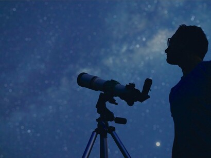 Oumuamua é um exemplo emocionante de como a astronomia moderna nos permite observar e estudar objetos interestelares que anteriormente eram inacessíveis