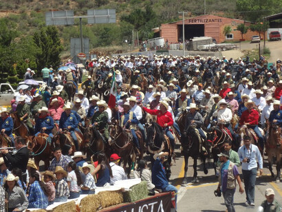 Cabalgatga en conmemoración de la muerte de Pancho Villa