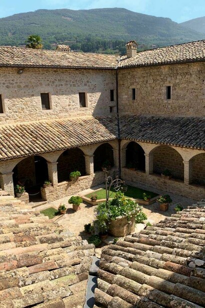 Chiostro cinquecentesco visto dall’alto, foto Federica Antenozio