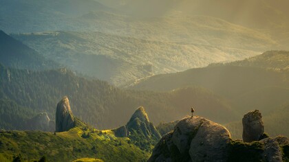 L’homme, étant naturel comme toute autre entité et processus, a été formé avec les mêmes matériaux et les mêmes mécanismes que la nature emploie ailleurs 