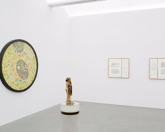 Fond Illusions, Exhibition view. Courtesy of Perrotin