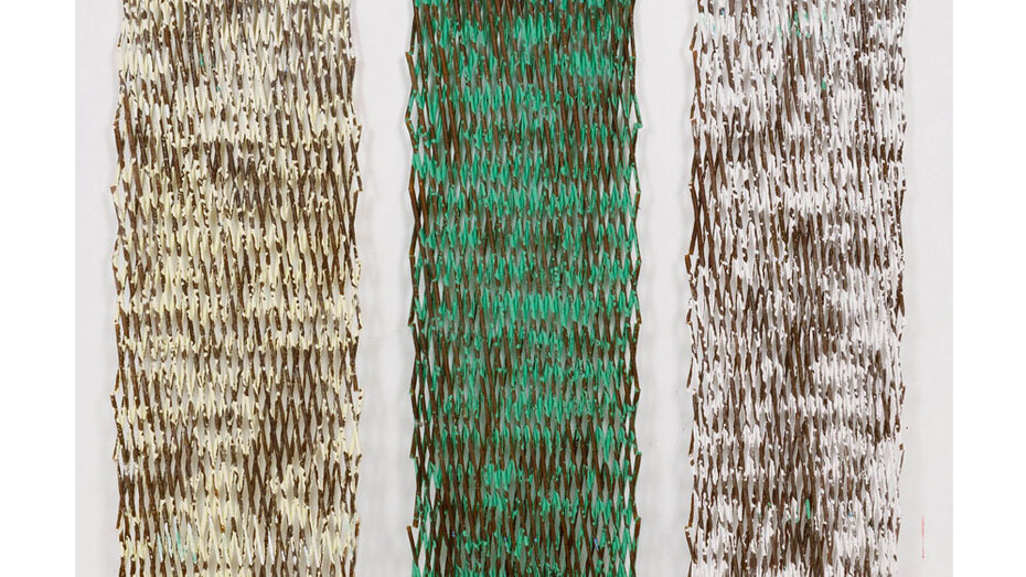 Daniel Dezeuze, Tsimtsum, 2014, 3 folded panels, painting on wood, 117 x 46 cm ( x in.), Courtesy Galerie Daniel Templon