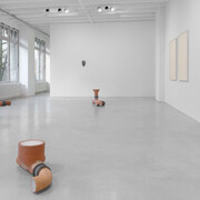 Sofia Hultén, Concrete head, ausstellungsansicht. Mit freundlicher genehmigung der Galerie Nordenhake