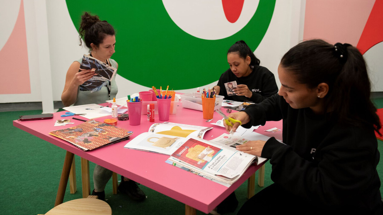 Ad Minoliti, Scuola femminista di pittura, vista della mostra. Per gentile concessione della Pinacoteca