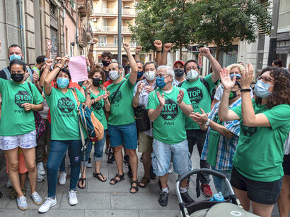 La PAH de Barcelona está formada por voluntariado solidario