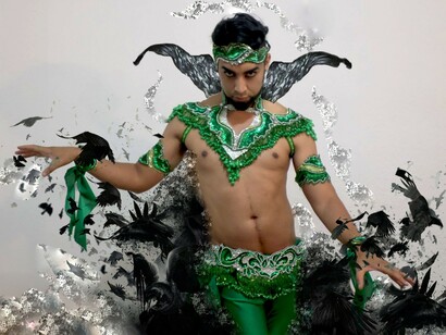 Bailarín turco interpretando la danza del vientre