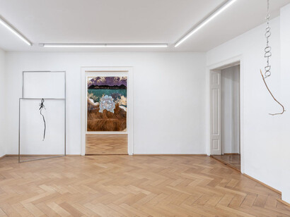 Tyler Eash und Laura Ní Fhlaibhín, Breaking / briseadh / wa’aidom, ausstellungsansicht. Mit freundlicher genehmigung der Britta Rettberg Galerie