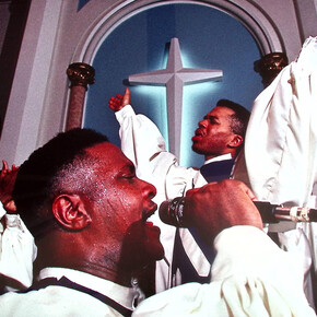Arlene Gottfried, Eternal light choir performing, 1980. Cibachrome print. Courtesy of the New York Historical