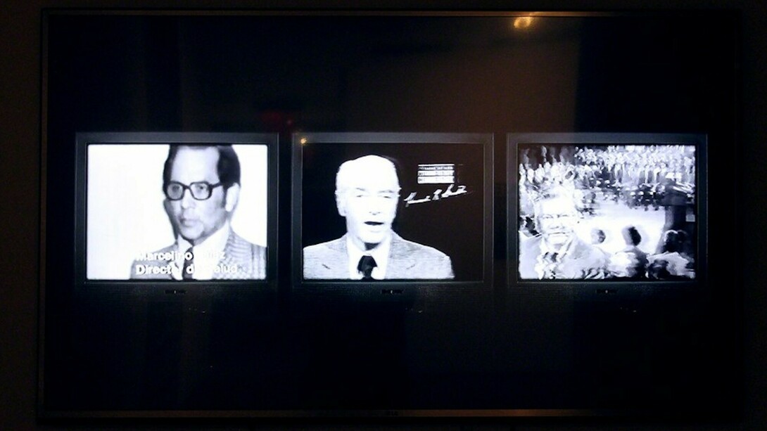 Muntadas, Exhibition view. Courtesy of Kent Fine Art