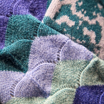 L’opera “Le Parole del Filo” di Felice Limosani per Lineapiù celebra i valori umani dietro l’eccellenza manifatturiera. Foto di AKAstudio-collective