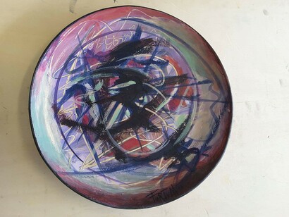 Anemone, 2016 - Piatto in ceramica e acrilico, diametro cm 20