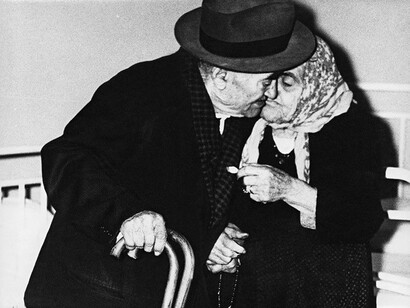 Mario Giacomelli
Verrà la morte e avrà i tuoi occhi
1964/68
Gelatin Silver Print
Courtesy Collezione Civica
Senigallia
© Archivio Eredi Mario Giacomelli