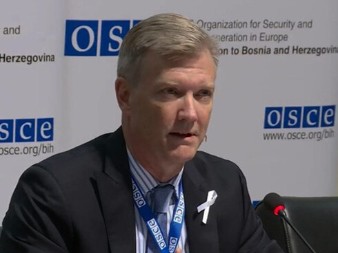 Bruce Berton, OSCE, urges Bosnian authorities to end segregation in schools