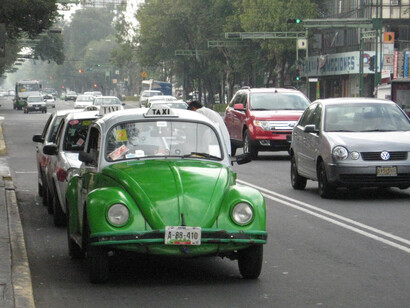 Antiguo modelo de taxi en Ciudad de México