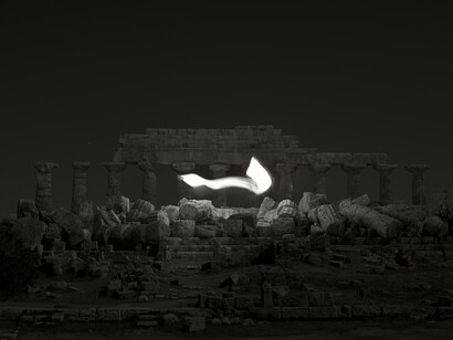 Ugo Ricciardi. Courtesy of Burning Giraffe Art Gallery