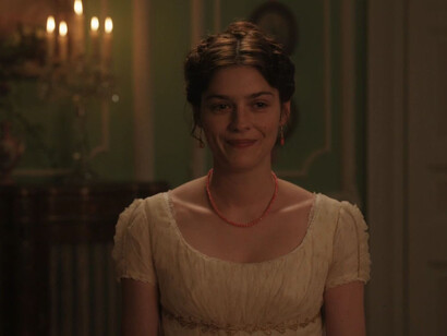 Amber Anderson como Jane Fairfax en el filme «Emma»
