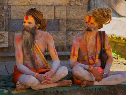 Il sadu rinuncia al mondo per vivere in solitudine