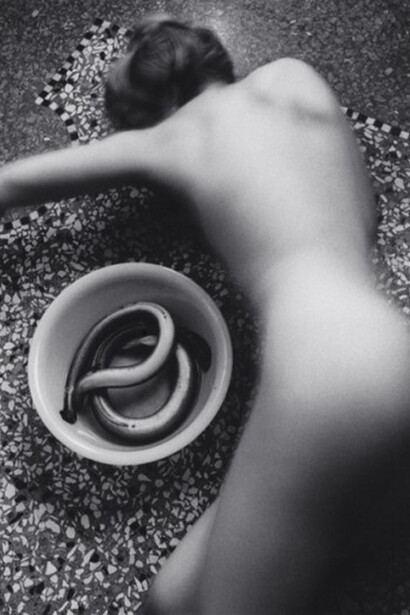 Francesca Woodman, Eel series, Roma, 1977