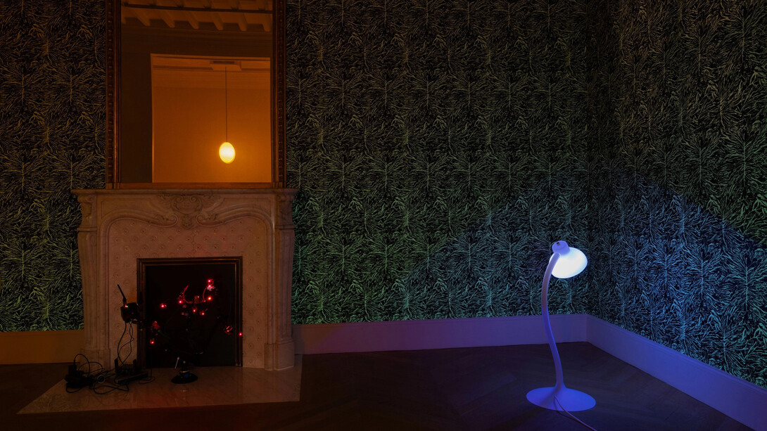 Philippe Parreno, exhibition view. Courtesy of Esther Schipper