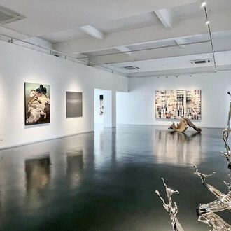 Various artists, Earth to sky, exhibition view. Courtesy of Sundaram Tagore Gallery