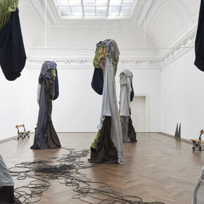 Sandra Mujinga, Time as a shield, Ausstellungsansicht. Mit freundlicher Genehmigung der Kunsthalle Basel