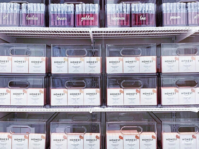 In un momento complicato sembra che l’ordine delle cose si stia sovvertendo