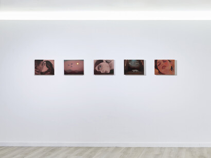 Artisti vari, I want you to be weak, as weak as I am, vista della mostra. Per gentile concessione di Tube Culture Hall 