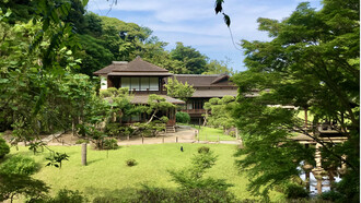 Yokohama. Sankeien Garden, Rinshunkaku © Alma Reyes
