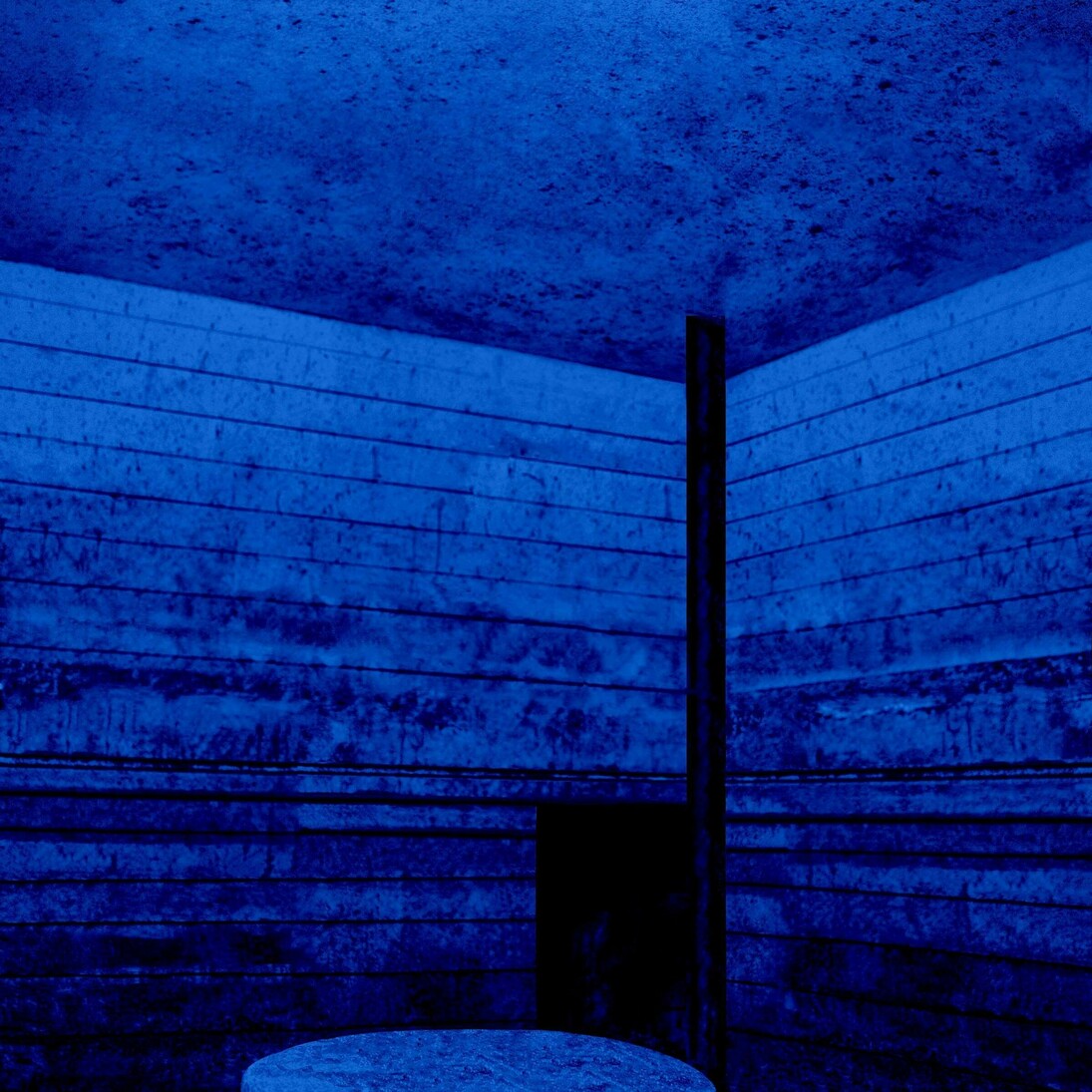 Jonathan Calm, Elephant Chamber, 30 x 40 inches. Courtesy of LMAKprojects, NY
