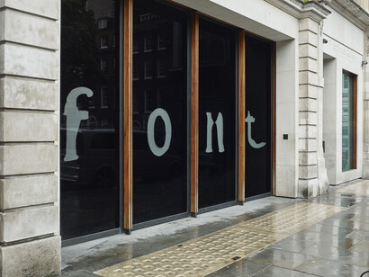 Fiona Banner, Font 2015, Cut 95% UV vinyl, 346 x 142 x 0.4 cm (each pane), Courtesy the artist and Frith Street Gallery, London 
